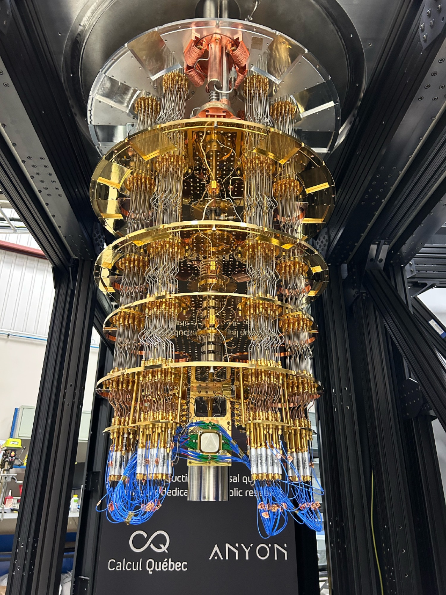 Anyon superconducting quantum computer cryostat